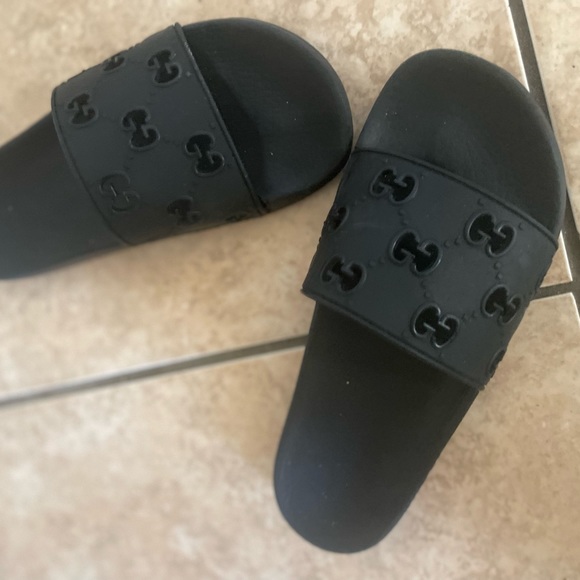 Gucci slides - Picture 3 of 3